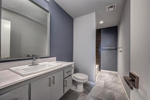 17305 Sparrow Hawk Lane, Edmond, OK 73012