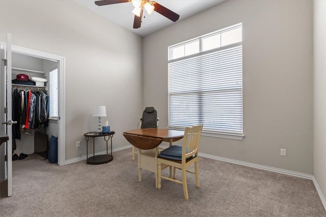 2024 W Gilligan Avenue, Rogers, AR 72758