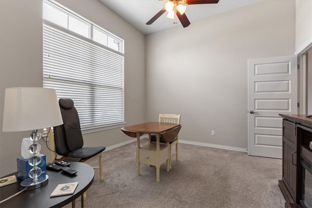 2024 W Gilligan Avenue, Rogers, AR 72758