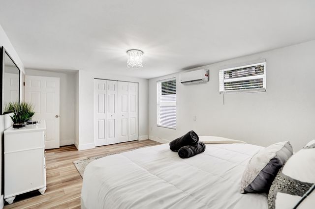 311 SE 3rd Avenue, Delray Beach, FL 33483