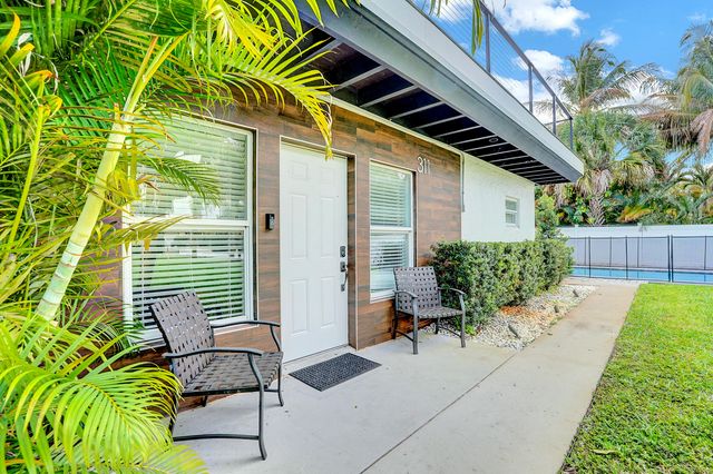 311 SE 3rd Avenue, Delray Beach, FL 33483