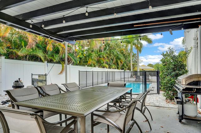 311 SE 3rd Avenue, Delray Beach, FL 33483