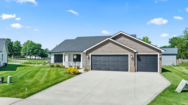 13407 Martingale Cove, Grabill, IN 46741