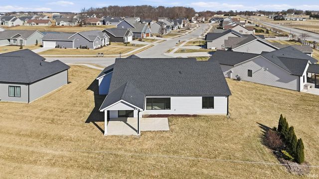 13407 Martingale Cove, Grabill, IN 46741