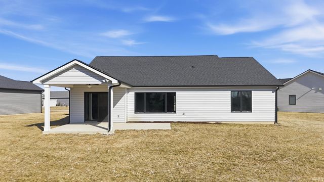 13407 Martingale Cove, Grabill, IN 46741