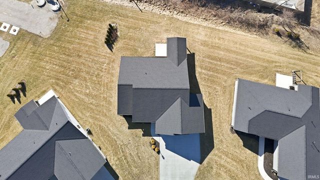 13407 Martingale Cove, Grabill, IN 46741