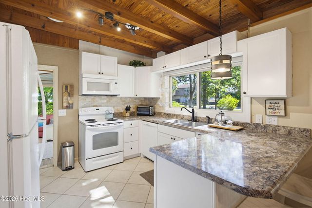313 Mercer Street, Oak Island, NC 28465