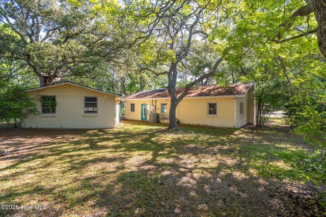 313 Mercer Street, Oak Island, NC 28465