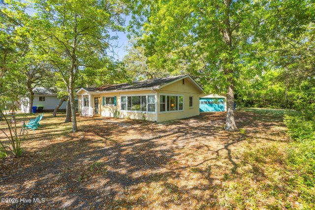 313 Mercer Street, Oak Island, NC 28465