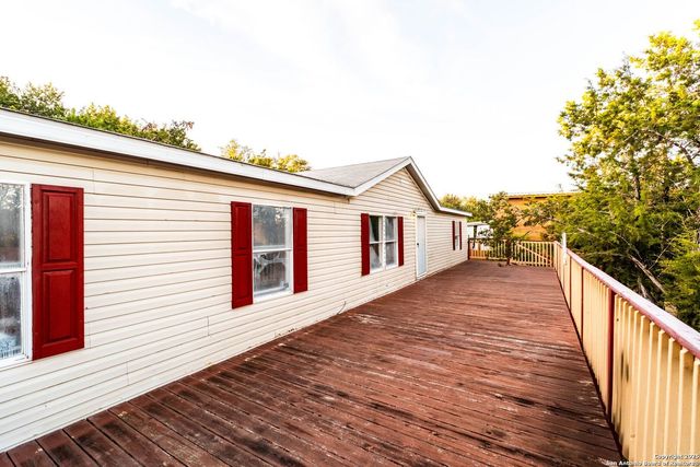 1148 Sequoia Trl, Canyon Lake, TX 78133