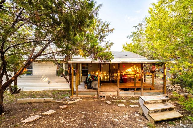 1148 Sequoia Trl, Canyon Lake, TX 78133