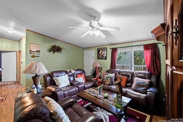 1148 Sequoia Trl, Canyon Lake, TX 78133