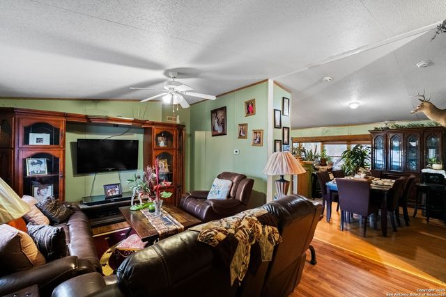 1148 Sequoia Trl, Canyon Lake, TX 78133