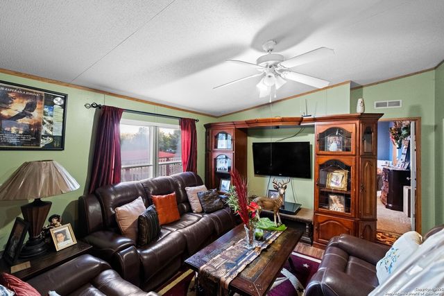 1148 Sequoia Trl, Canyon Lake, TX 78133