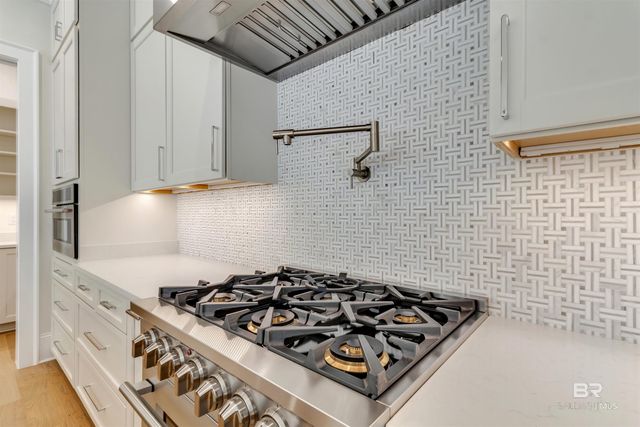 922 Inlet Circle, Gulf Shores, AL 36542