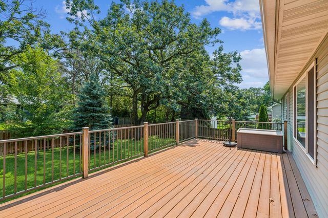 10045 Dogwood Street NW, Coon Rapids, MN 55448