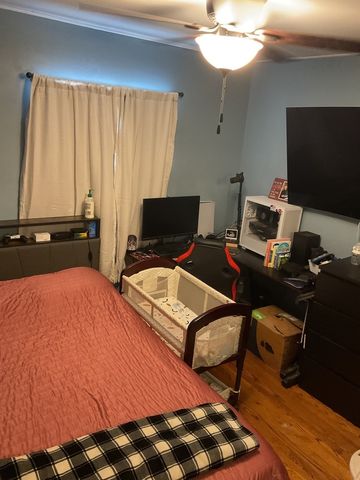 6606 Silver Lake Road, Cary, IL 60013