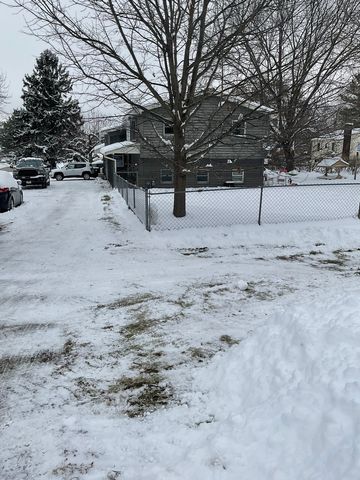 6606 Silver Lake Road, Cary, IL 60013