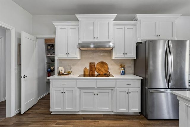 14708 Cottonwood Drive, Edmond, OK 73025