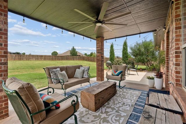 14708 Cottonwood Drive, Edmond, OK 73025