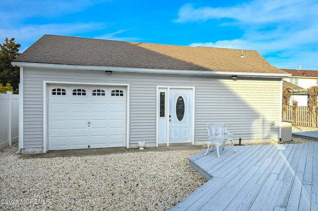 109 President Avenue, Lavallette, NJ 08735