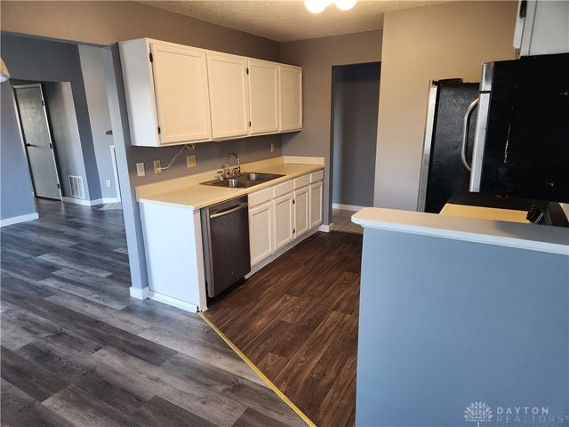 9489 Woodland Hills Drive, West Chester, OH 45011