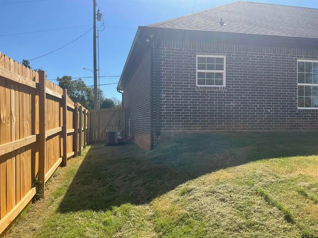 3016 Frankston Hwy, Tyler, TX 75701