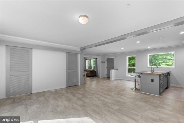 9249 CROPPER ISLAND RD, Newark, MD 21841
