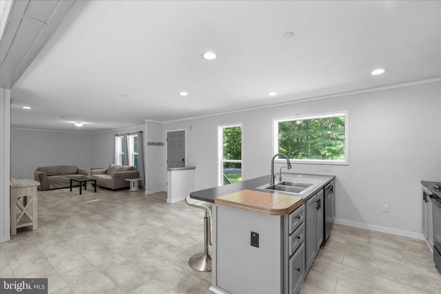9249 CROPPER ISLAND RD, Newark, MD 21841