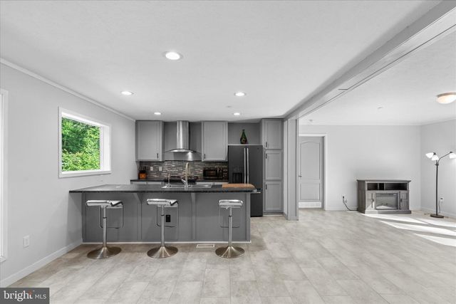 9249 CROPPER ISLAND RD, Newark, MD 21841