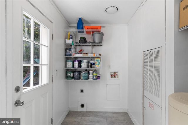 9249 CROPPER ISLAND RD, Newark, MD 21841