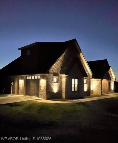 1104 Maple Lane, Stigler, OK 74462