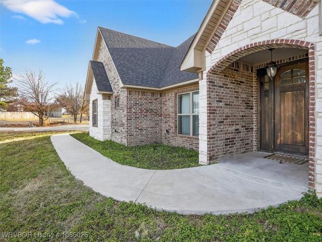 1104 Maple Lane, Stigler, OK 74462