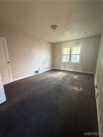630 15th Street, Niagara Falls, NY 14301