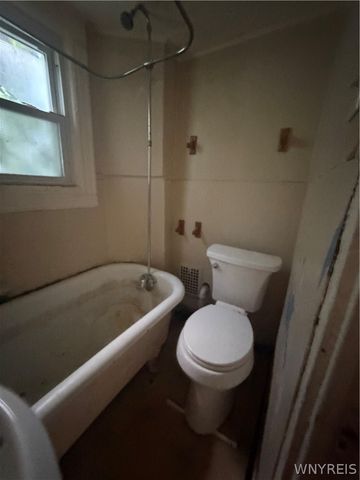 630 15th Street, Niagara Falls, NY 14301