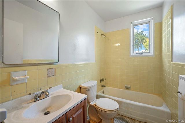 12 Channing Place 1R, Eastchester, NY 10709