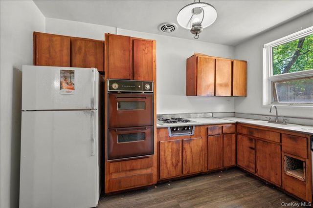 12 Channing Place 1R, Eastchester, NY 10709