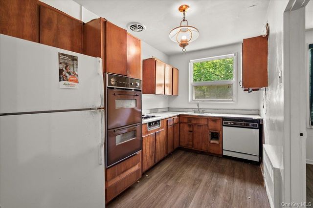 12 Channing Place 1R, Eastchester, NY 10709