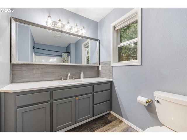 18058 Sw FITCH Dr, Sherwood, OR 97140