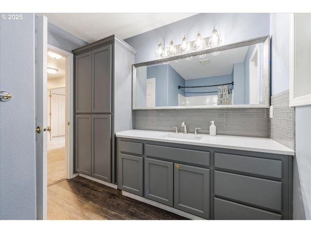 18058 Sw FITCH Dr, Sherwood, OR 97140