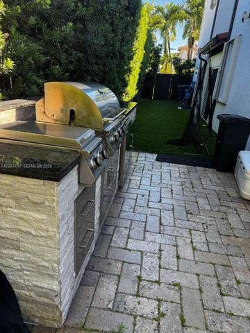 11530 NW 82nd Terrace, Doral, FL 33178