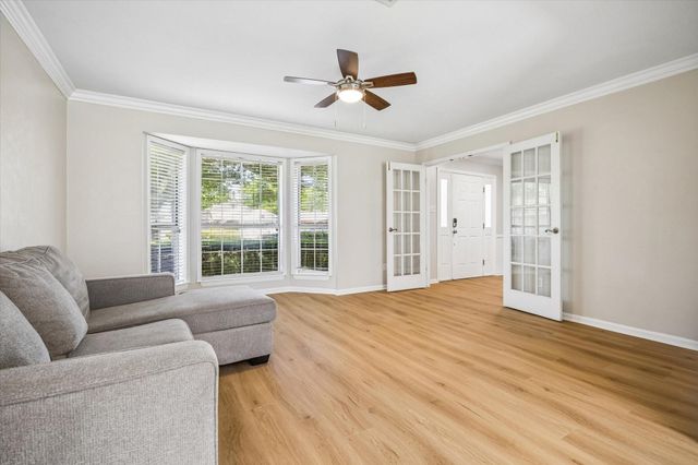 9806 Gold Cup Way, Houston, TX 77065