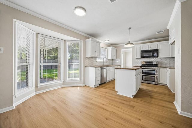 9806 Gold Cup Way, Houston, TX 77065