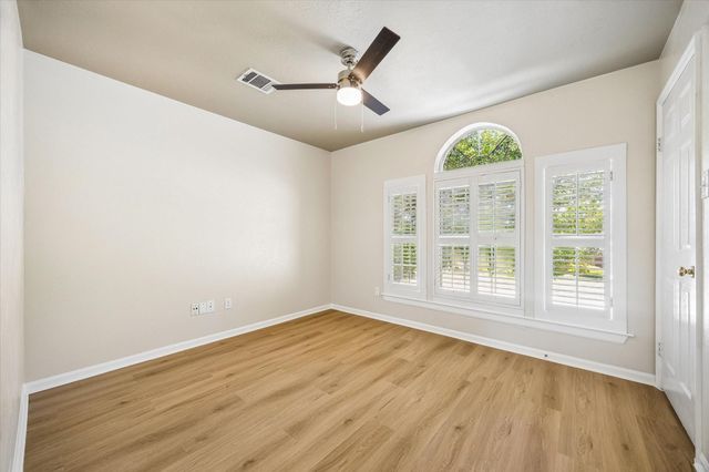 9806 Gold Cup Way, Houston, TX 77065