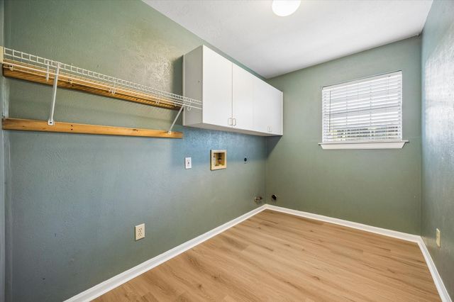 9806 Gold Cup Way, Houston, TX 77065