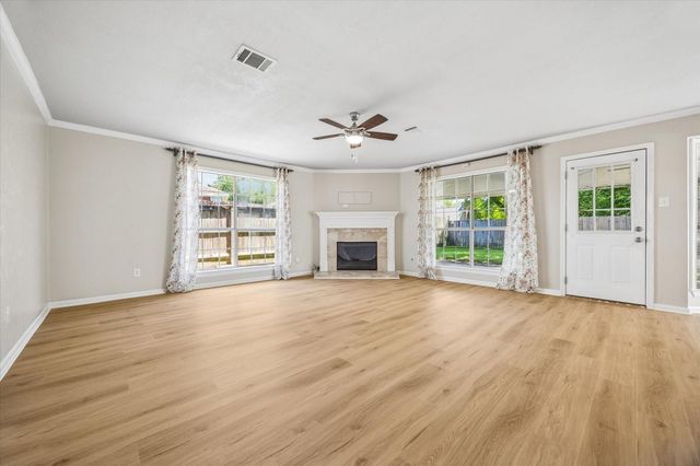 9806 Gold Cup Way, Houston, TX 77065