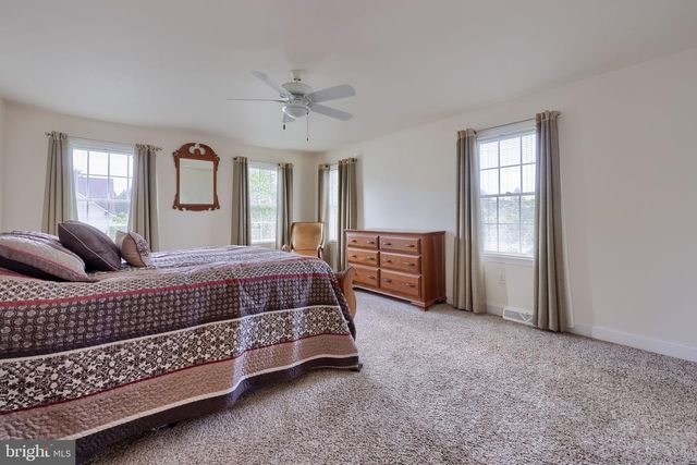1140 SARAZEN WAY, York, PA 17404