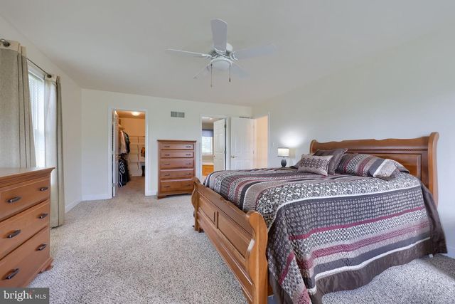 1140 SARAZEN WAY, York, PA 17404