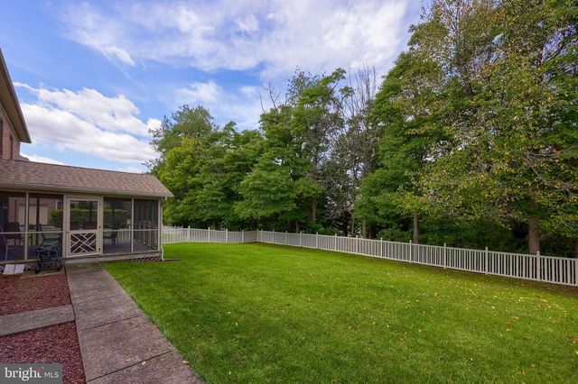 1140 SARAZEN WAY, York, PA 17404