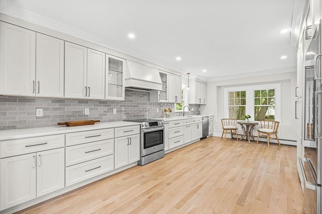 9 Brookside Place, Winchester, MA 01890